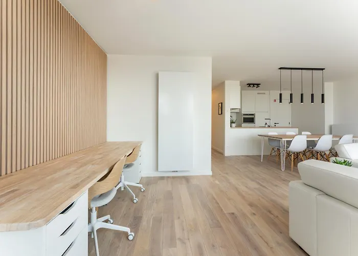 Lichtrijk En Ruim Met Zeezicht - 5p Apartment *