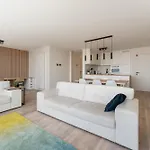 Lichtrijk En Ruim Met Zeezicht - 5p Apartmán
