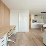 Lichtrijk En Ruim Met Zeezicht - 5p Apartamento *