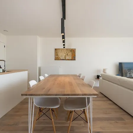 公寓 Lichtrijk En Ruim Met Zeezicht - 5p